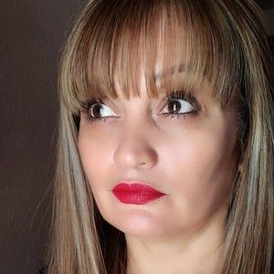 Meet your Posher, Angelica